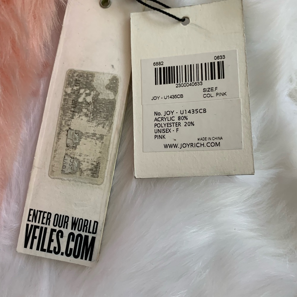 JOYRICH pink Faux fur fluffy zippered clutch, toiletries bag NWT w/golde… - Picture 2 of 13